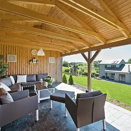 Holiday home Gorgeous Holiday Home In Sainte-Ode Luxembourg With Garden Sainte-Ode