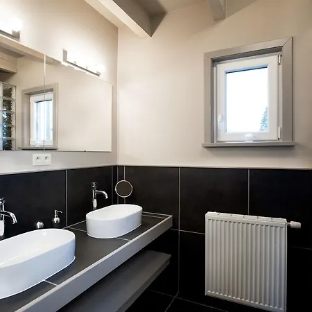Gorgeous Holiday Home In Sainte-Ode Luxembourg With Garden *