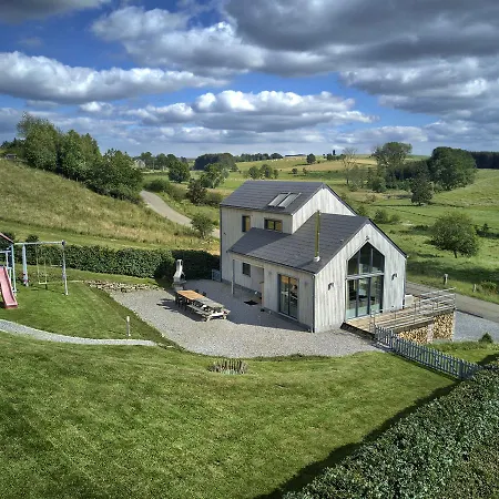 Gorgeous Holiday Home In Sainte-Ode Luxembourg With Garden Holiday home Sainte-Ode