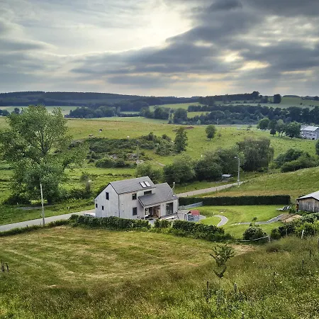Gorgeous Holiday Home In Sainte-Ode Luxembourg With Garden Holiday home *