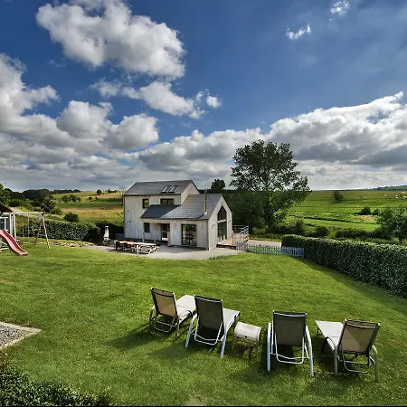 Gorgeous Holiday Home In Sainte-Ode Luxembourg With Garden Holiday home Sainte-Ode